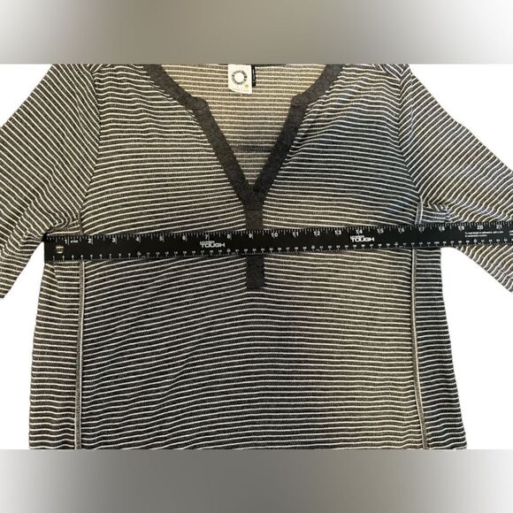 Anthropologie- {Akemi + Kin} Alunda Lurex Grey and White Striped Top, Size Large - Picture 5 of 10